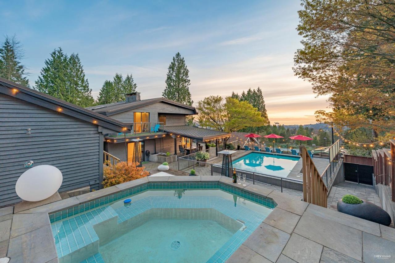 Cypress: Private Bedroom/Bathroom/Office, With Shared Pool, Hot Tub North Vancouver Luaran gambar