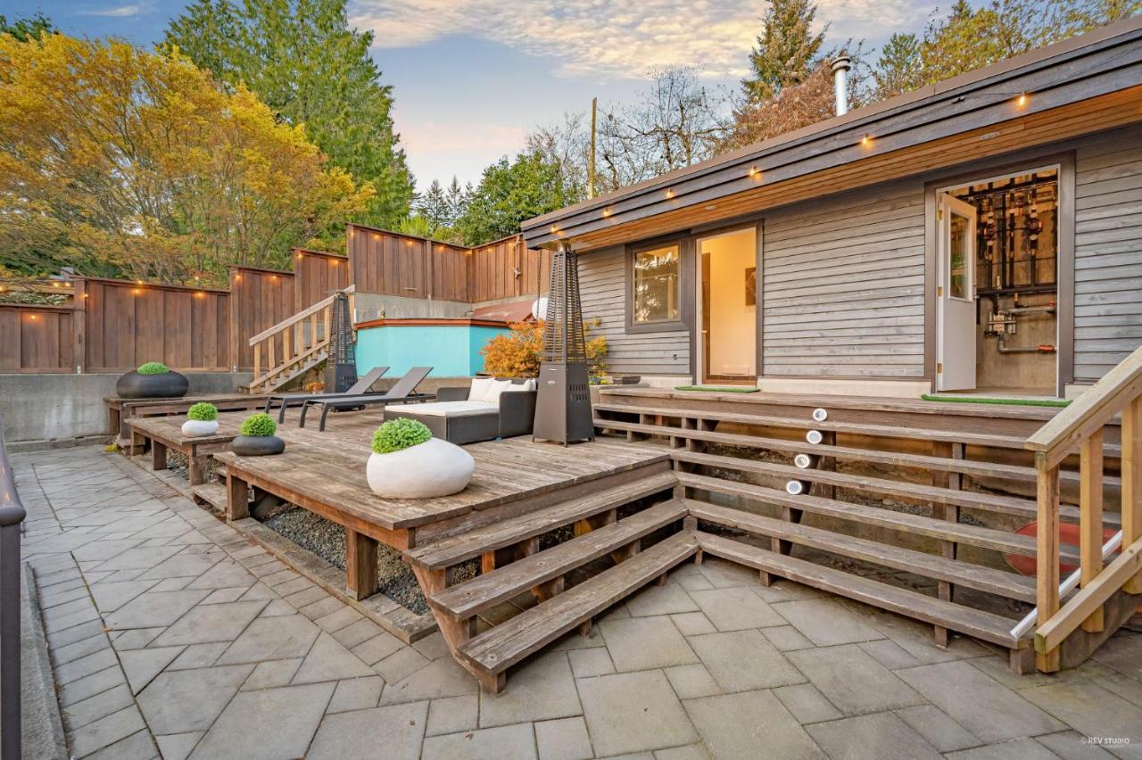 Cypress: Private Bedroom/Bathroom/Office, With Shared Pool, Hot Tub North Vancouver Luaran gambar
