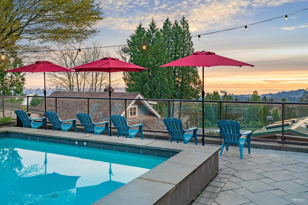 Cypress: Private Bedroom/Bathroom/Office, With Shared Pool, Hot Tub North Vancouver Luaran gambar
