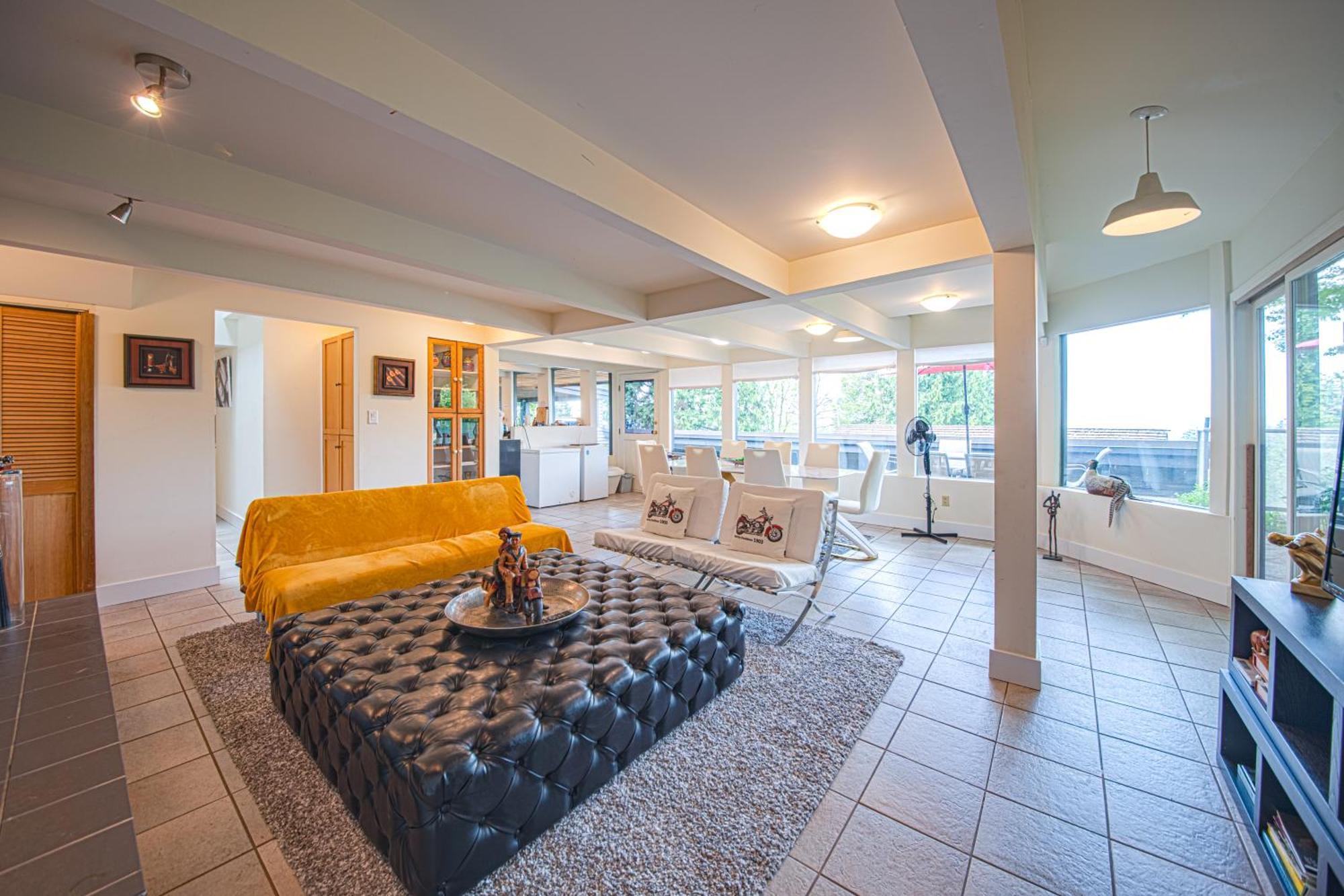 Cypress: Private Bedroom/Bathroom/Office, With Shared Pool, Hot Tub North Vancouver Luaran gambar